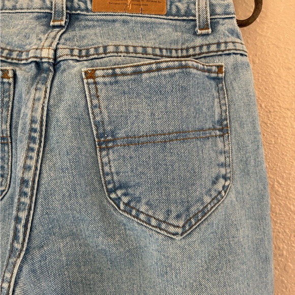 Riders High Waisted Straight Leg Jeans - Picture 10 of 12